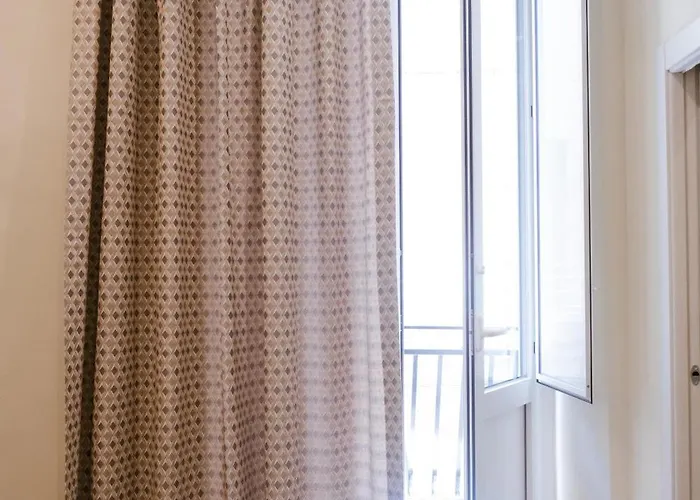 Bed & Breakfast Maison Vittoria 3*