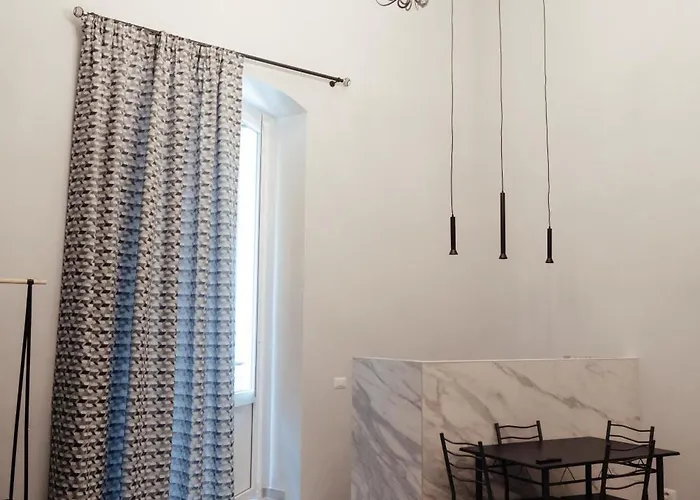 Guesthost - Maison Vittoria Comfortable And Bari