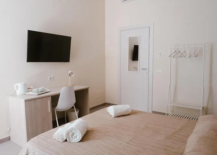 Guesthost - Maison Vittoria Comfortable And 3*