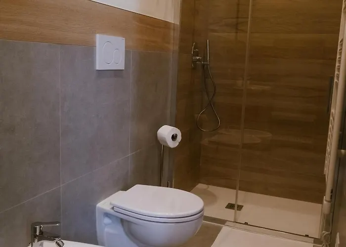 Guesthost - Maison Vittoria Comfortable And